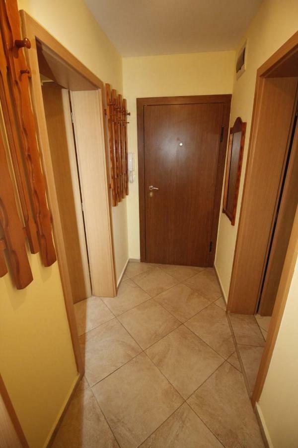 Apartment Rosi Поморіє Екстер'єр фото